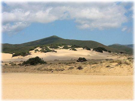 Le dune della Costa Verde. Ingrandisci l'immagine e accedi alla galleria delle foto.